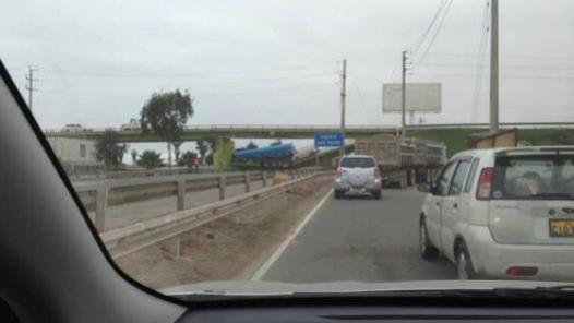 Puente San Pedro se desploma en Lurín