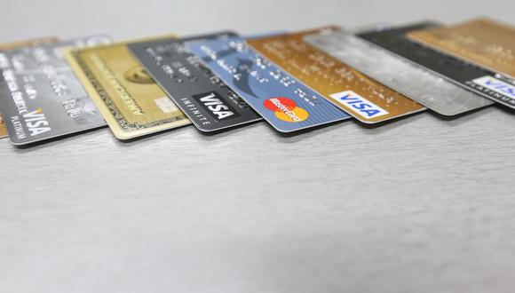La SBS prepublicó la obligatoriedad para que los bancos ofrezcan, por lo menos, una tarjeta de crédito sin membresía. (Foto: GEC)