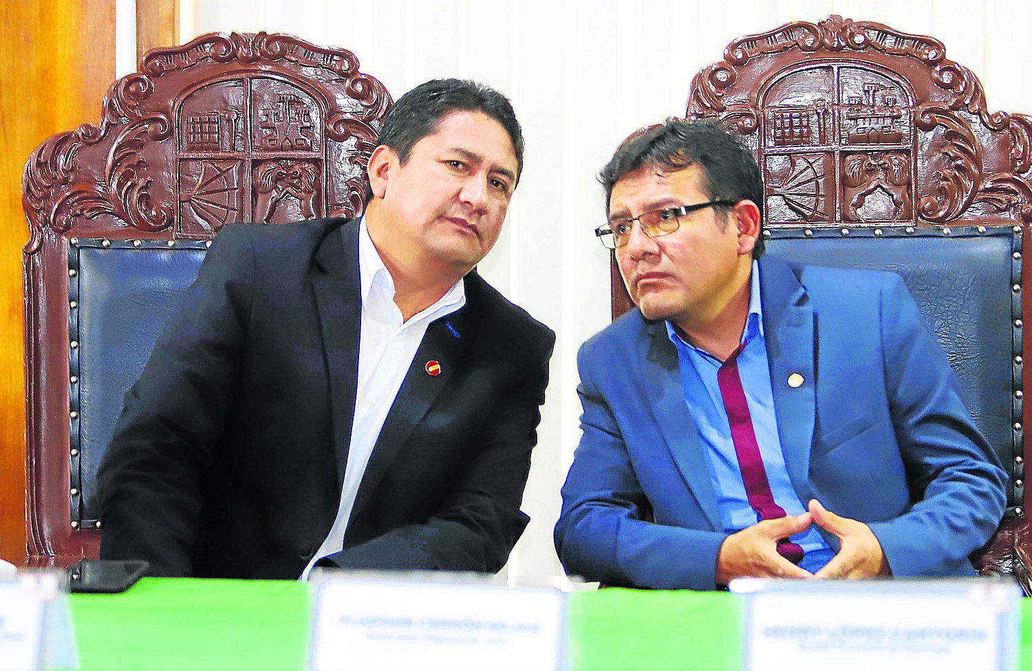 Inicia juicio contra Vladimir Cerrón y Henry López por saneamiento de La Oroya