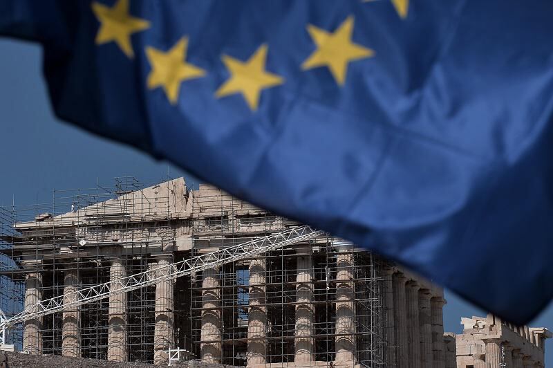 La eurozona recibe de Grecia petición tercer rescate y espera lista reformas