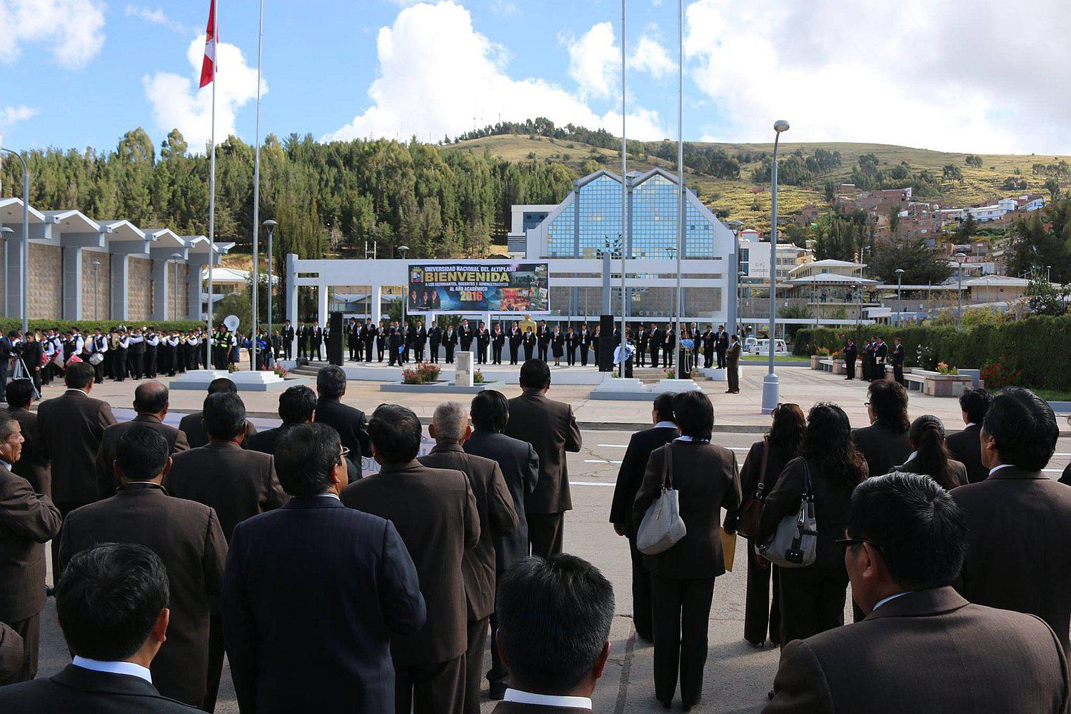 Más de 19 mil universitarios de la UNA Puno vuelven a las aulas este 27