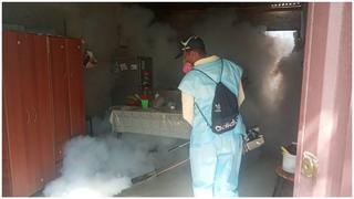 Realizan campaña de fumigación y recojo de inservibles para prevenir dengue en Laredo