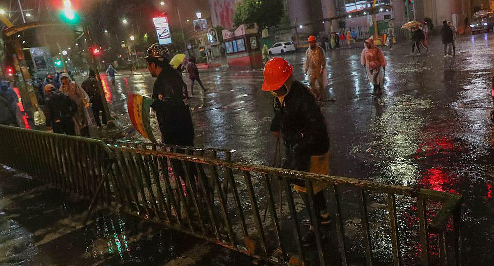 ​Tras el caos y la violencia por la decisión de Morales: así amaneció la capital boliviana (FOTOS)