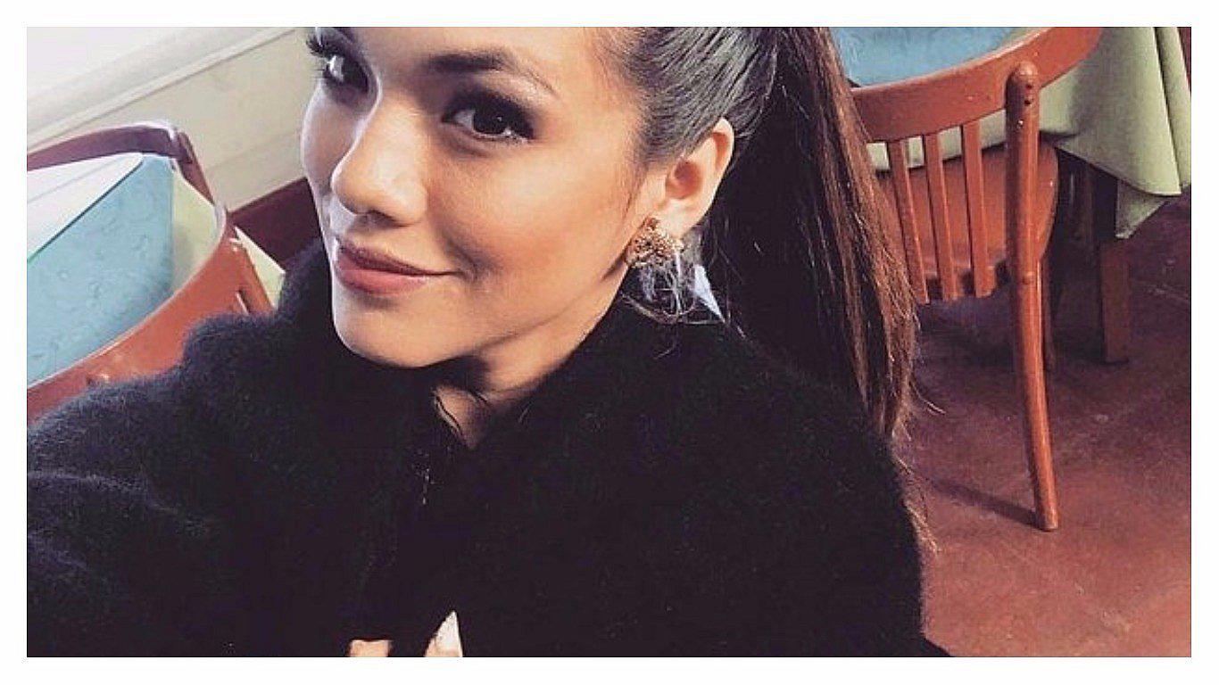 Jazmín Pinedo luce peculiar cambio de look en su programa (VIDEO)