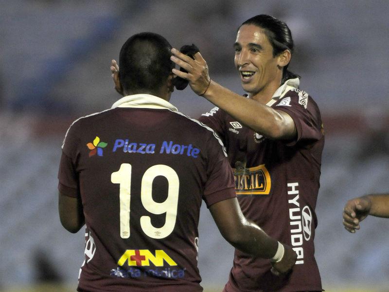 Universitario venció 1-0 a River Plate por la Copa Bandes