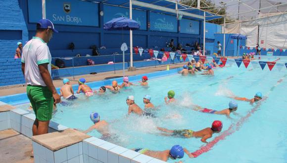 Escuela de Campeones ofrece natación y esgrima