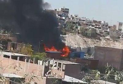 Incendio consumió vivienda en PPJJ Independencia en Alto Selva Alegre