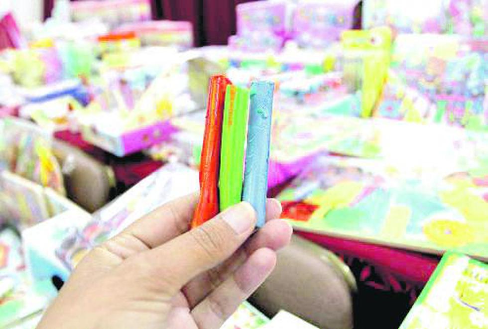 Útiles no autorizados son un peligro para alumnos