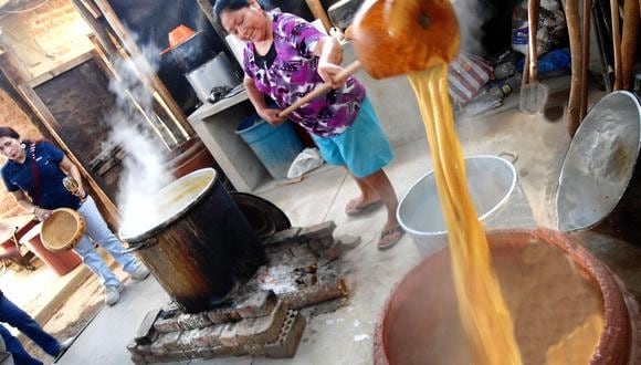 En el segundo día del festival "A chichalud, Piura", visitaron picanterías antiguas.