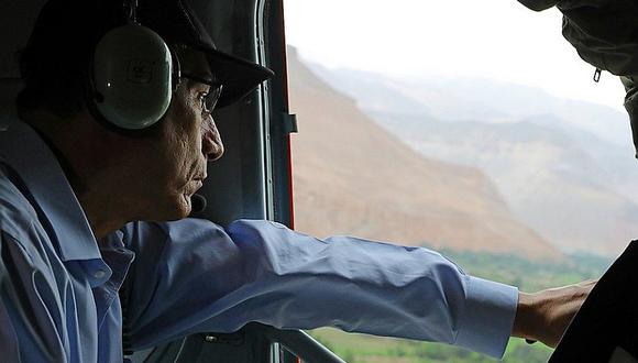 Presidente Martín Vizcarra arriba a Tacna e inspecciona zonas afectadas por lluvias y huaicos