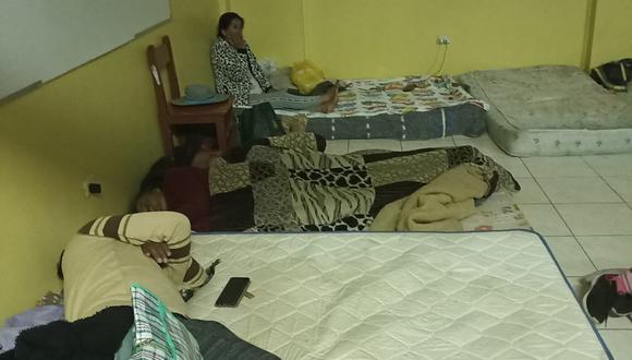 Damnificados pasaron la noche en colegios de las localidades. (Foto: Difusión)