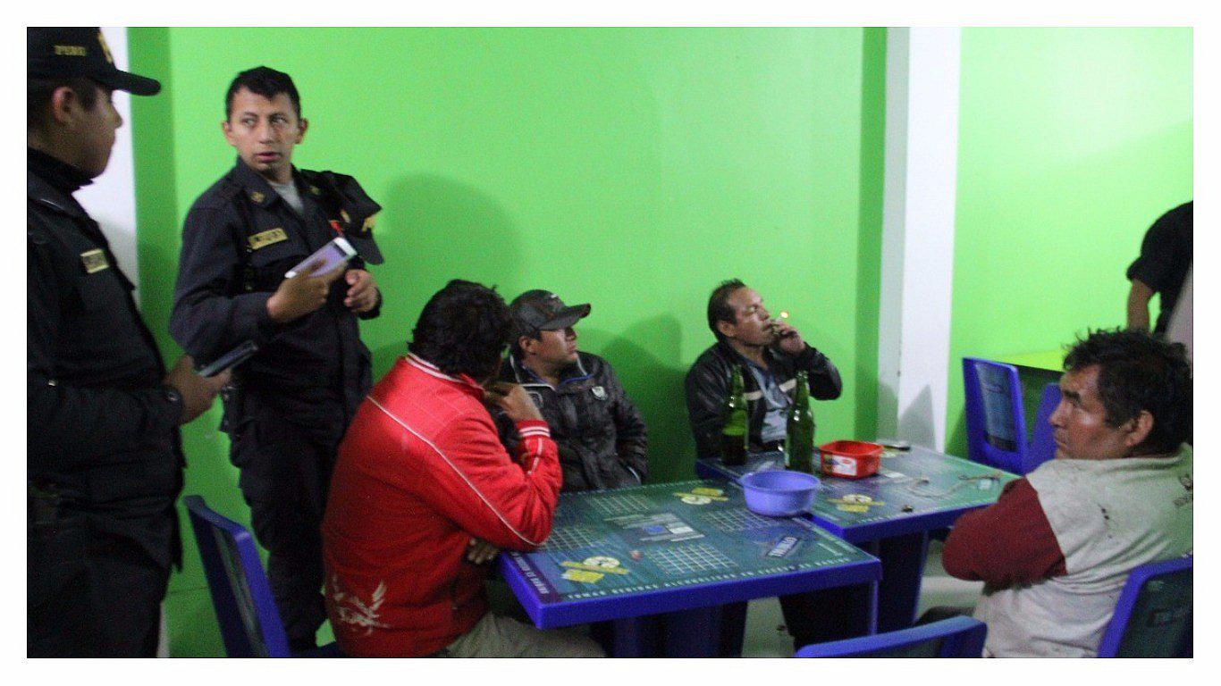 En operativo más de nueve bares clandestinos fueron cerrados en Alto Trujillo