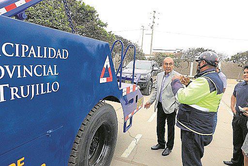 Regidores piden investigar abastecimiento a privados 