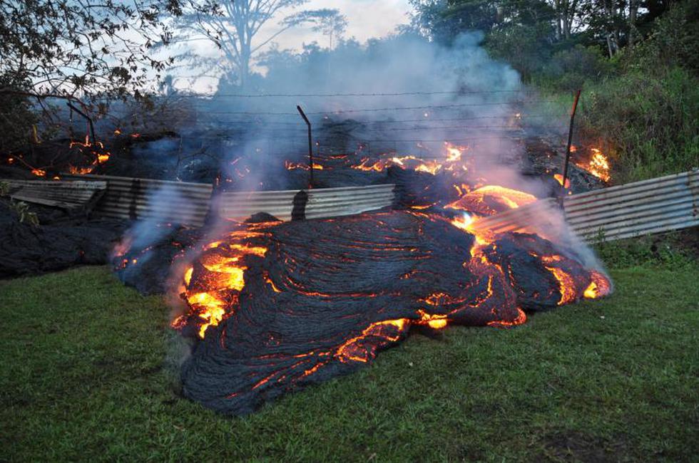 Impactante: Río de lava amenaza destruir pueblo de Hawai (VIDEO)