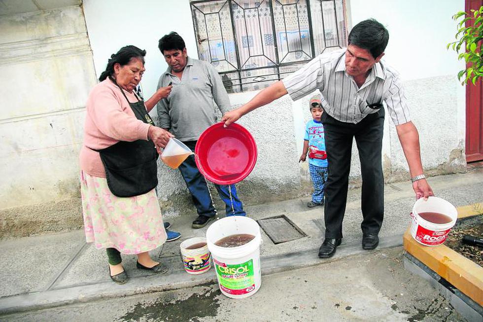 Población bebió agua con óxido por más de 5 horas