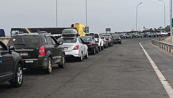 Esperan descongestionar tránsito vehicular en la frontera entre Perú y Chile con habilitación de tercera vía.