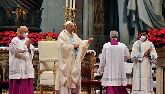 El papa Francisco aseguró que los bautizados vienen a recibir la identidad cristiana. (Foto: Tiziana FABI / AFP)