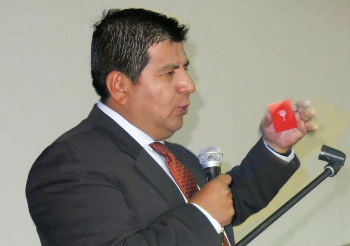 Maciste Diaz esponde  a Glodoaldo Álvarez