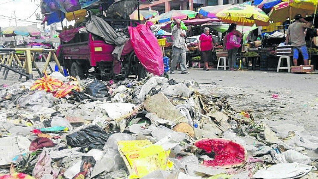 Erradicarán basura del mercado de Piura por emergencia sanitaria