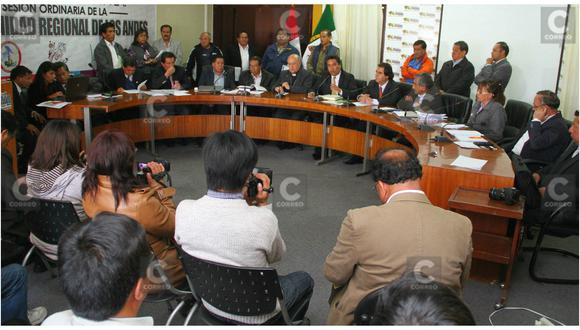 Autoridades de la región Junín  piden declarar en emergencia  a la Carretera Central 