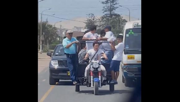 Kenji Fujimori expone vida de simpatizantes al manejar mototaxi con exceso de pasajeros (VIDEO)