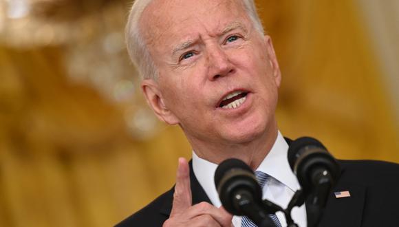 El presidente de Estados Unidos, Joe Biden, pronuncia comentarios sobre la situación en Afganistán en el Salón Este de la Casa Blanca el 16 de agosto de 2021 en Washington, DC. (Foto: Brendan SMIALOWSKI / AFP)