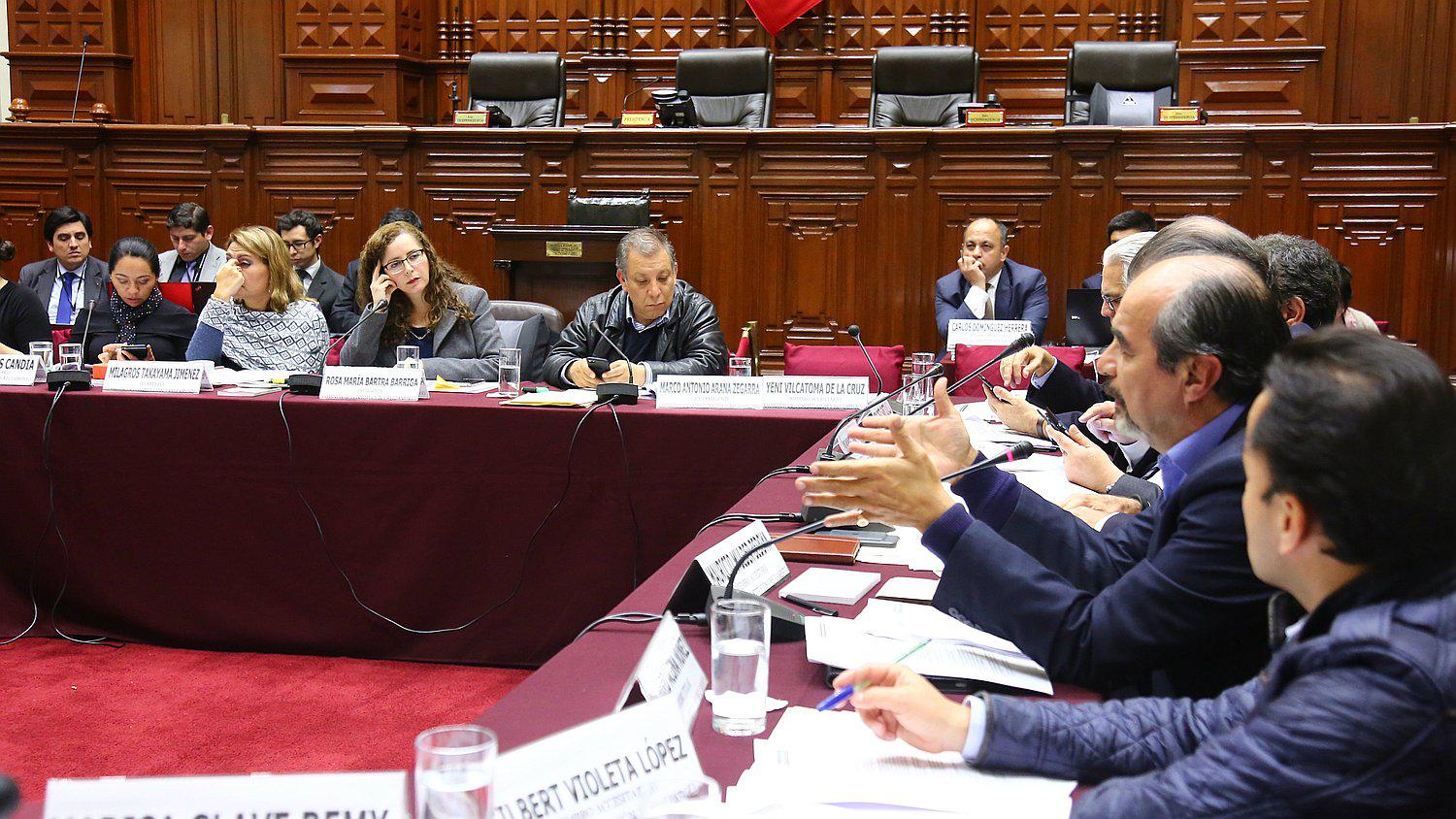 Congreso no llega a acuerdos en primera jornada de debate por la reforma de justicia 