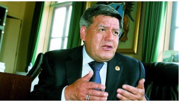 César Acuña promete no indultar a corruptos ni narcotraficantes