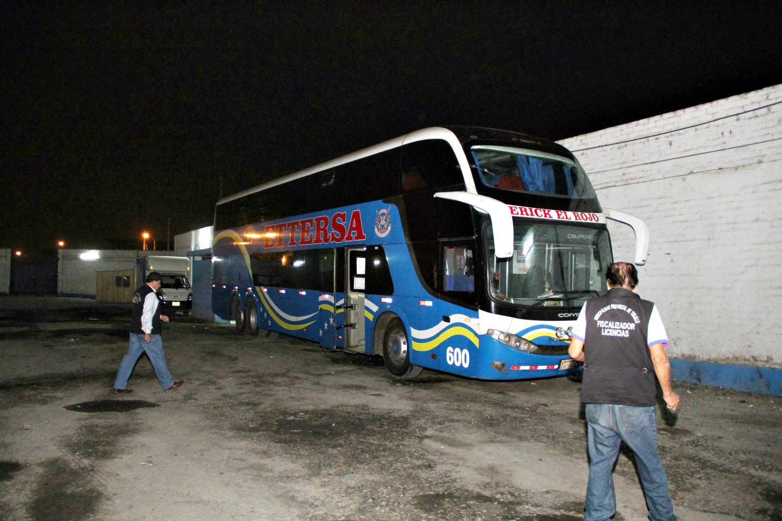 Inspeccionan terminales de empresas de transporte interprovincial