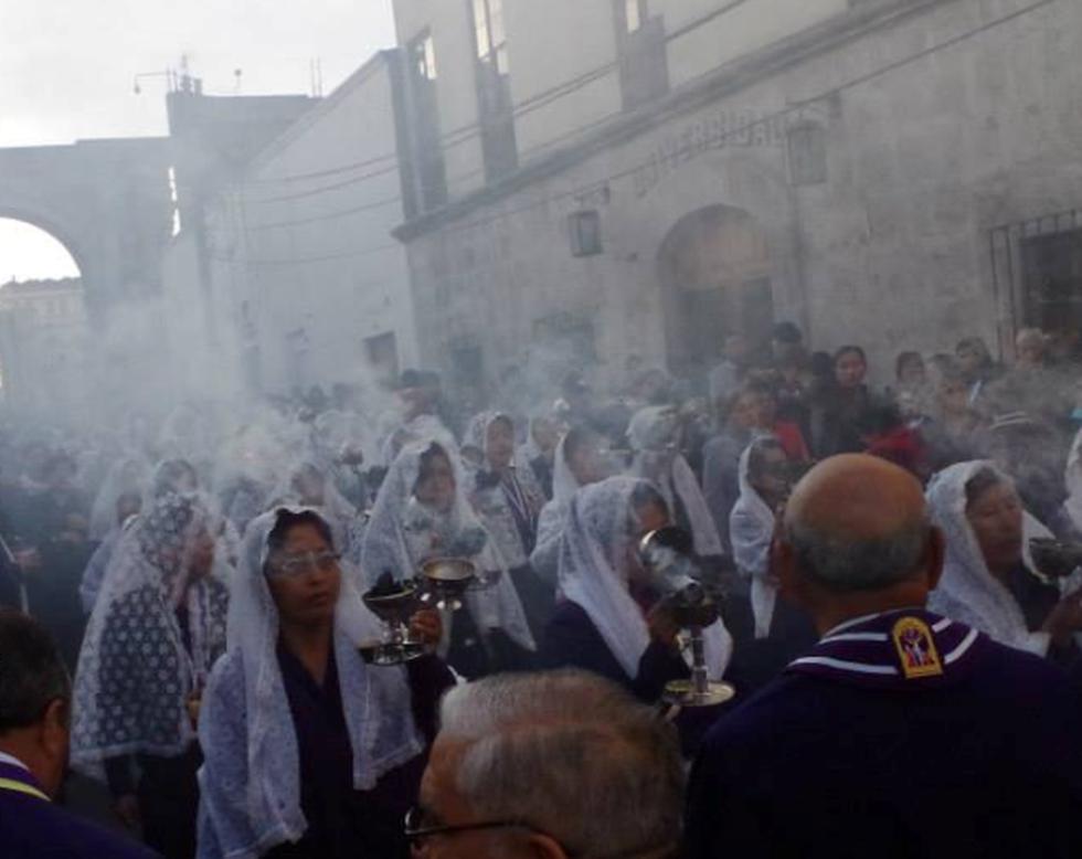 Señor de los Milagros realizó su primera procesión