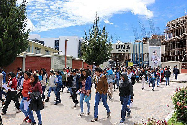 Docentes contratados pasarán a ganar sueldos similares a los de nombrados