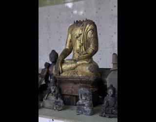 Musulmanes incendian templos budistas en protestas por insulto en Facebook