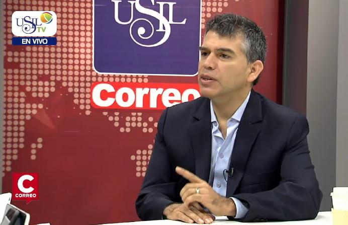 Julio Guzmán respalda a Sunedu y dice que se bajará varios 'dinosaurios' políticos