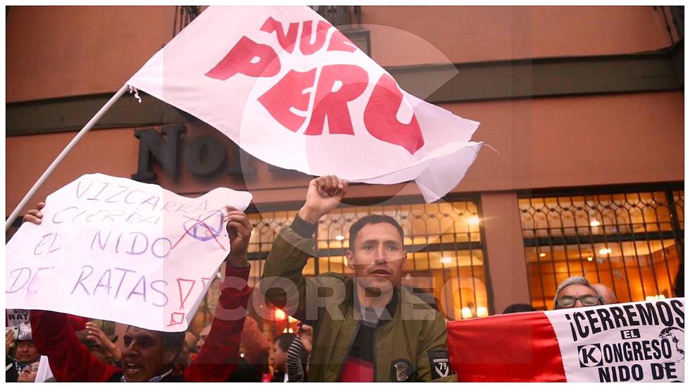 Cierre del Congreso: así reaccionaron en las calles tras el anuncio de Martín Vizcarra (GALERÍA)