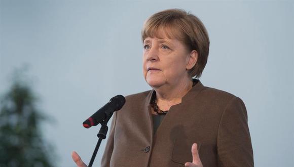 Atentados de París: Angela Merkel pide unidad europea para defender la libertad