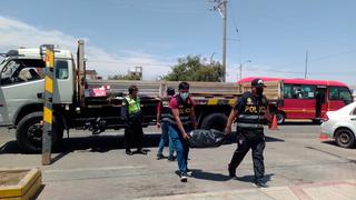 Tacna: Contrabandistas llevaban finos licores en carrocería de camión