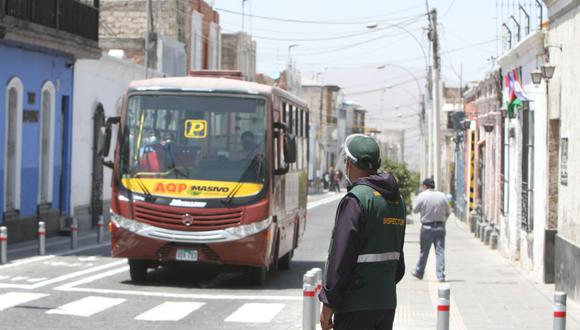 Fiscalización más rigurosa a unidades de transporte en Arequipa| Foto: Leonardo Cuito