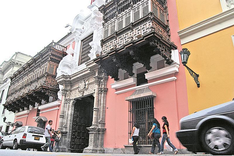 Ministerio de Relaciones Exteriores peruano entrega nota diplomática a Chile por espionaje