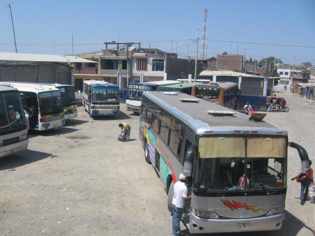 Transporte en Sullana continúa sin solución