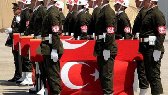 Trece militares mueren en Turquía en una nueva escalada de ataques del PKK