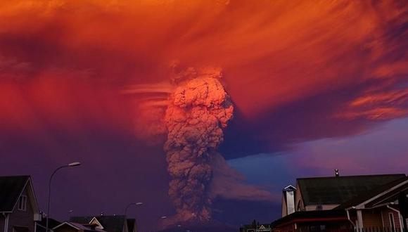 ​Chile: Reportan nueva erupción del volcán Calbuco, se mantiene alerta roja (VIDEO)