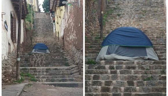 Increíble: Turistas levantan carpa y duermen en medio de calle cusqueña