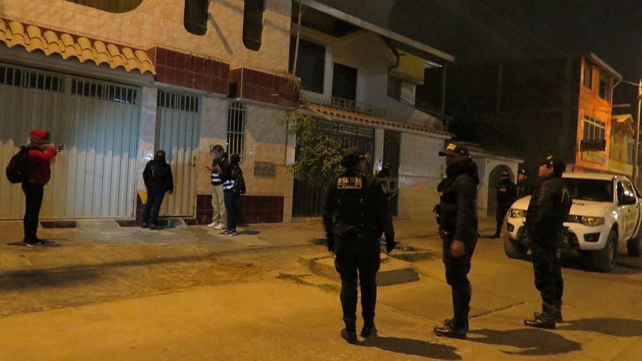 "Marcas" asaltan a abogada  en la puerta de su casa y la despojan de 13,000 soles 