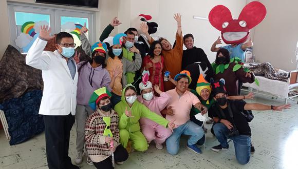 Llevan alegría a menores de edad internados en hospital Honorio Delgado Espinoza. (Foto: GEC)