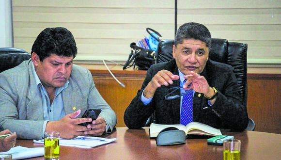 Víctor Hugo Rivera cambia a gerente municipal Carlos Andrade por el asesor José Augusto Arce| Foto: MPA