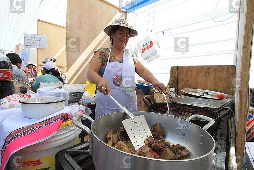 Caylloma ofrece sus productos y tradiciones en "Festicolca" (FOTOS)