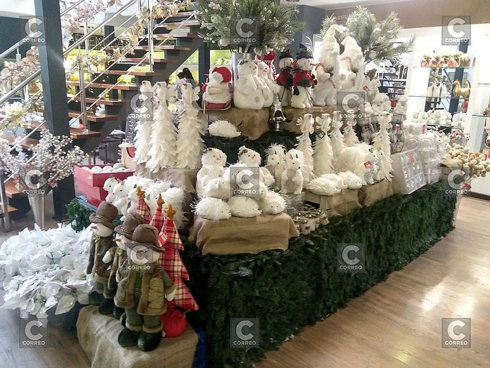 Los colores turquesa y morado la novedad para Navidad(FOTOS)