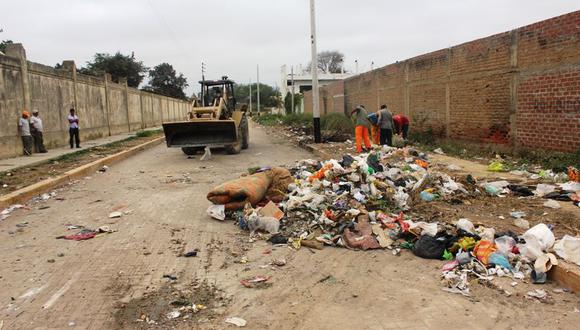 Sigue acumulándose basura en las calles de Tumbes