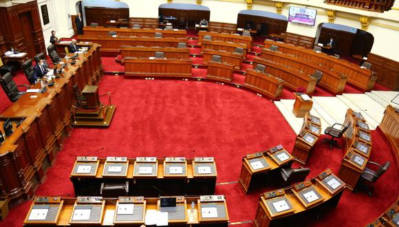 El pleno del Parlamento sesionó hasta la madrugada del viernes. (Foto: Congreso de la República)