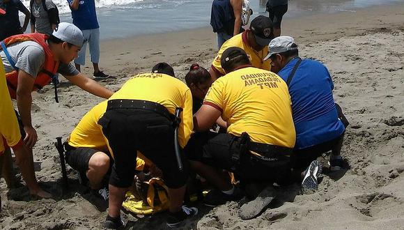  Policía muere ahogado en playa de Vila Vila